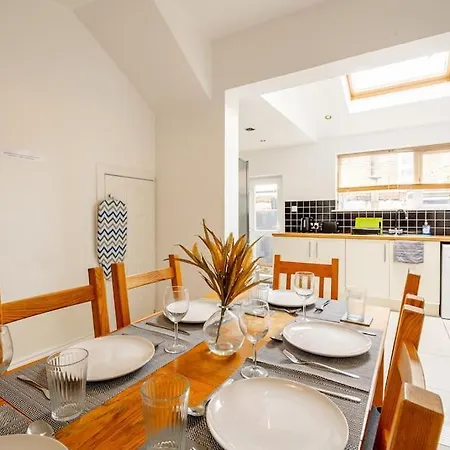 Ormeau Park Home - Perfect For A City Break! Belfast Exterior photo